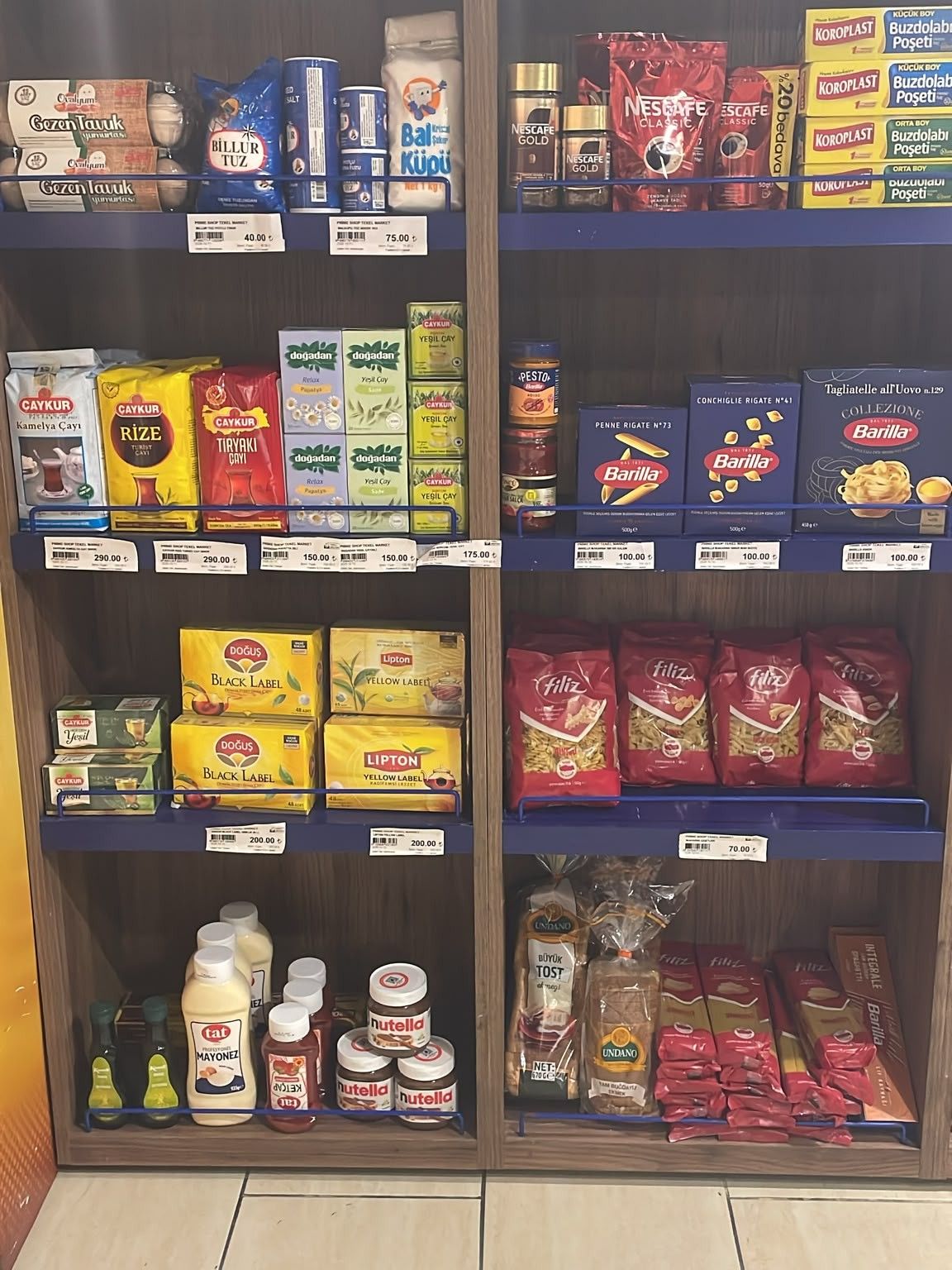 Günlük market rafı: çay, kahve, makarna, yumurta ve temel gıda ürünleri